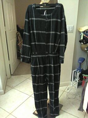 FREE PEOPLE Black Plaid Jumpsuit BUTTON & BELT WRINKLE MATERIAL SZ. S SIDE Belts